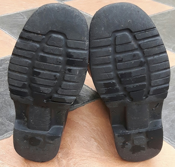 Laatste Laarzen van mijn Vader, Boer, Varkenshouder3